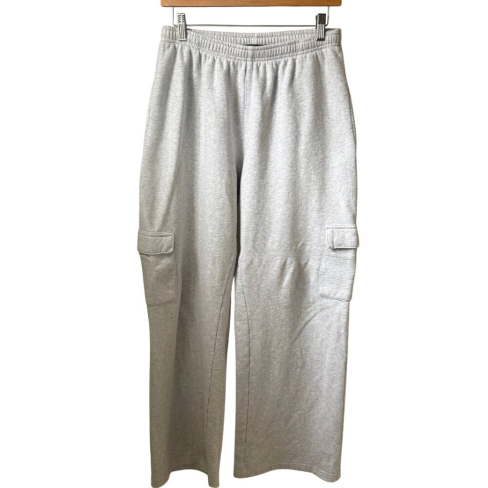Brandy Melville Light Gray Cargo Sweatpants (OLD DESIGN)